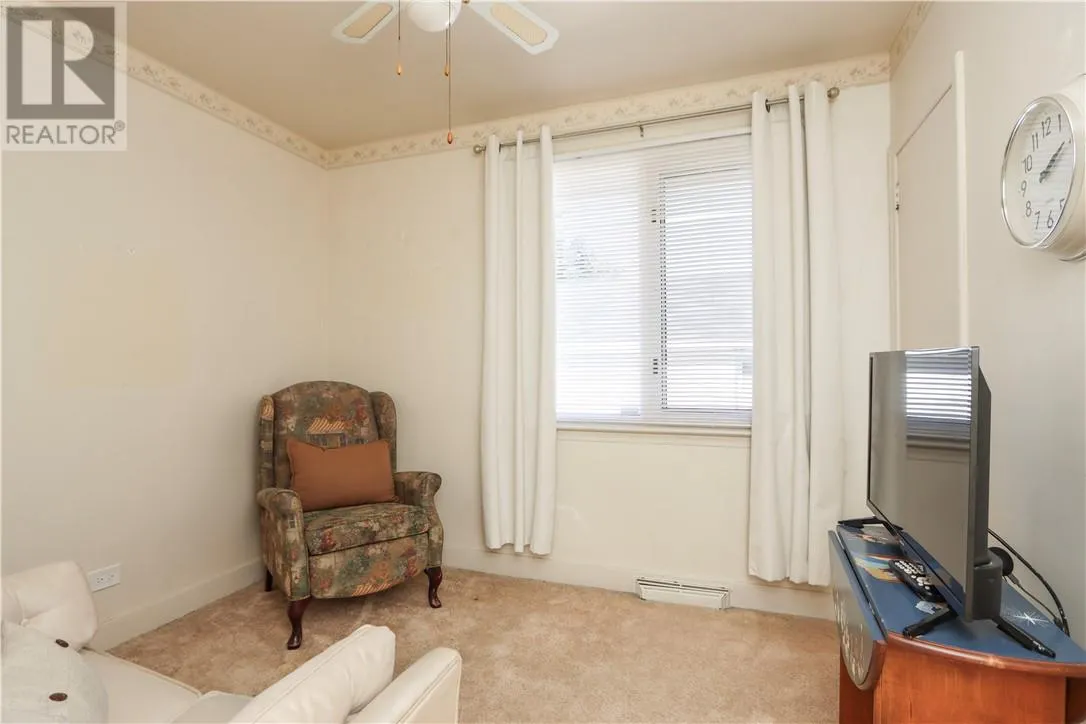 1196 Woodbine Avenue