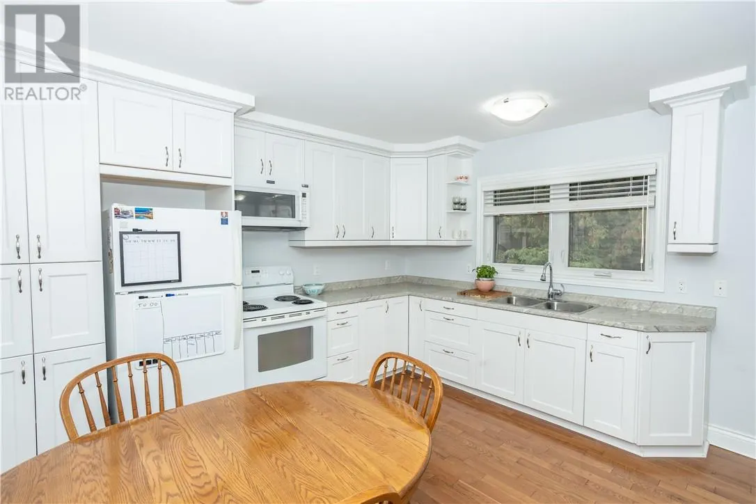 987 Bancroft Drive