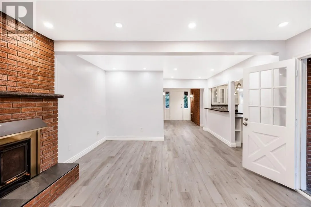 105 Simon Lake Drive