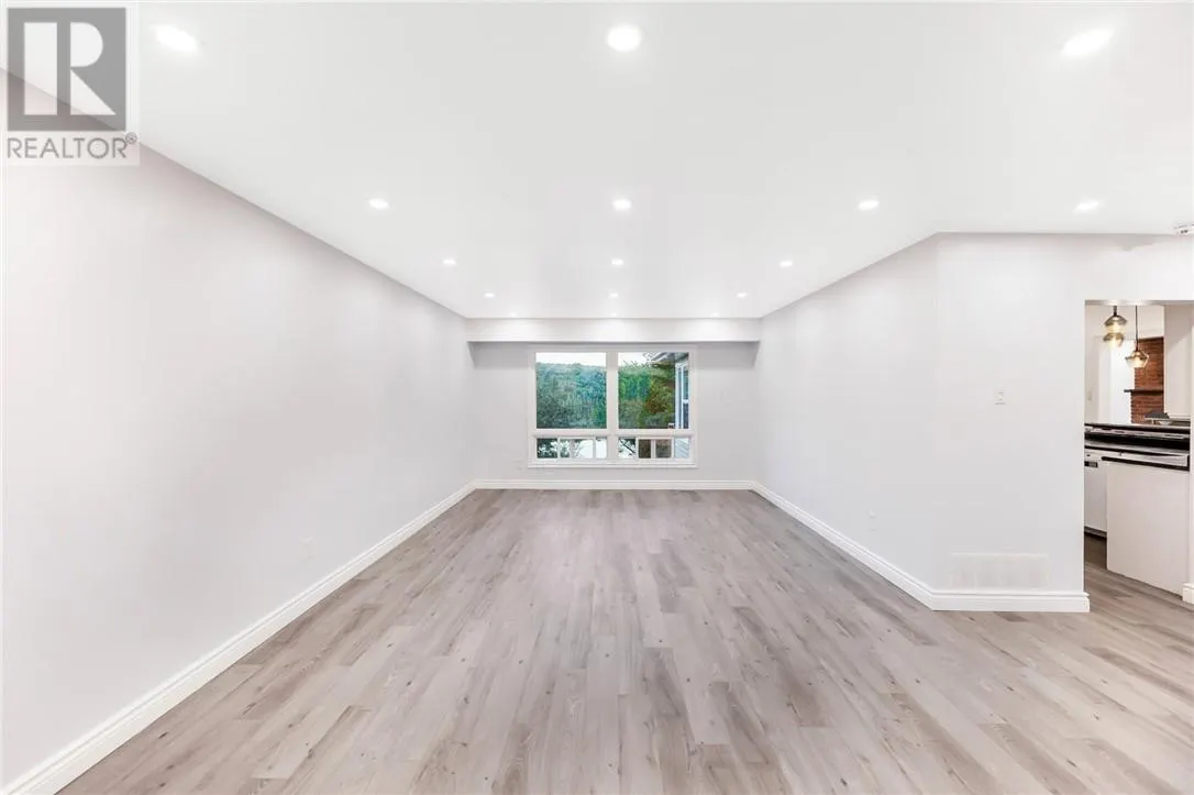 105 Simon Lake Drive