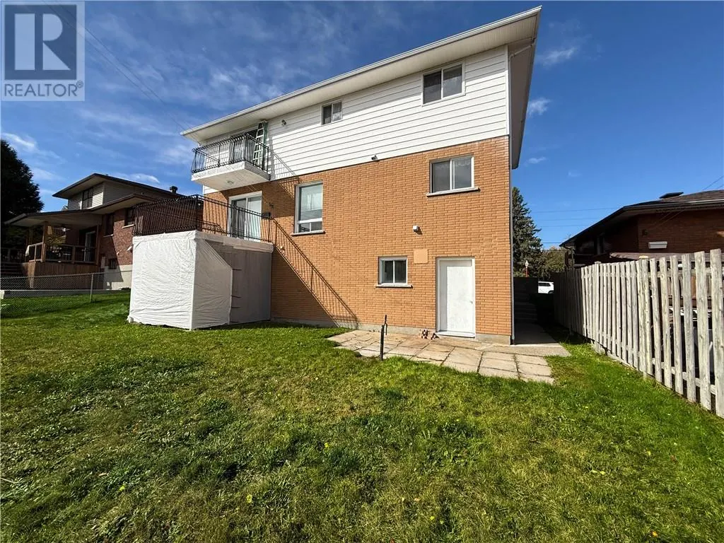 781 Grandview