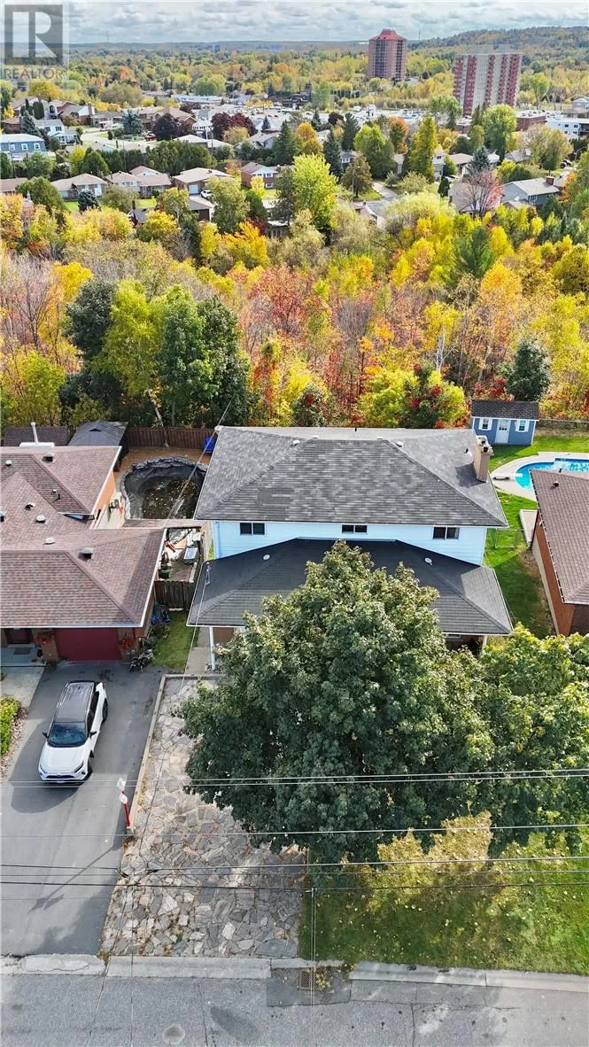 781 Grandview