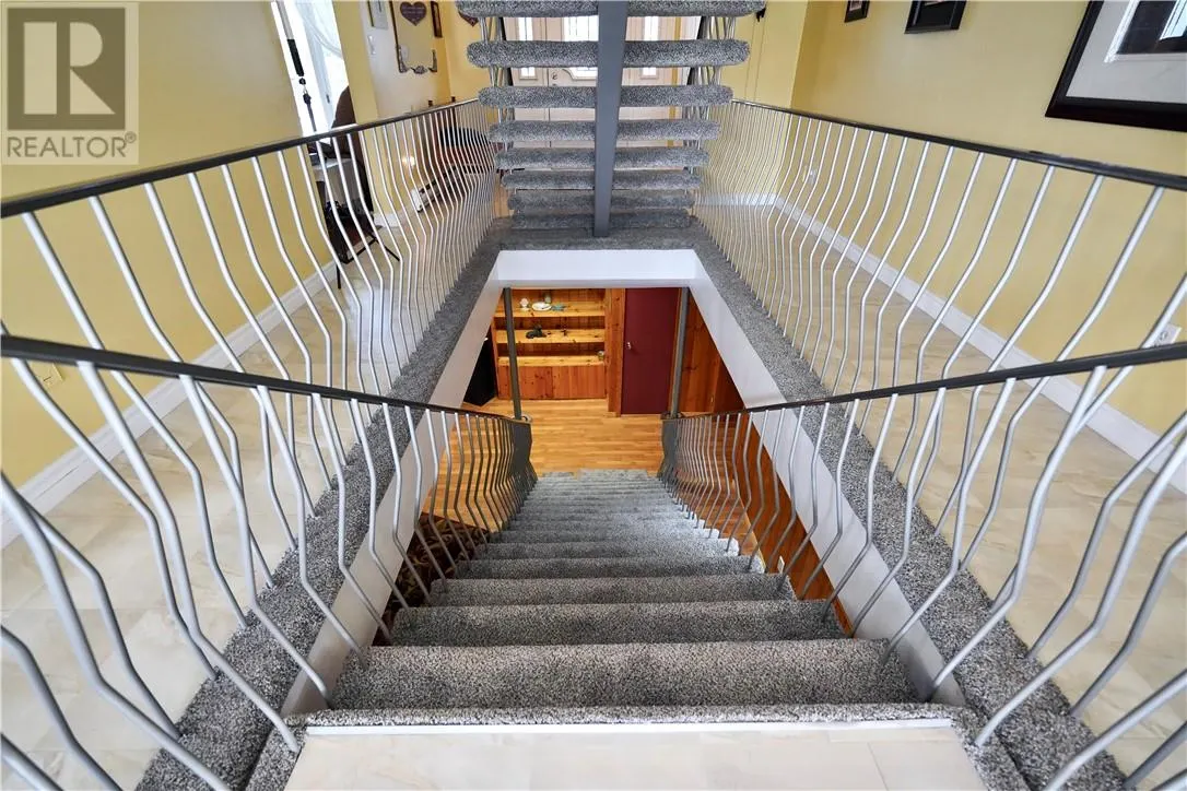 781 Grandview