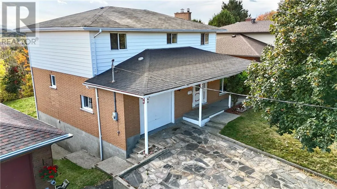 781 Grandview