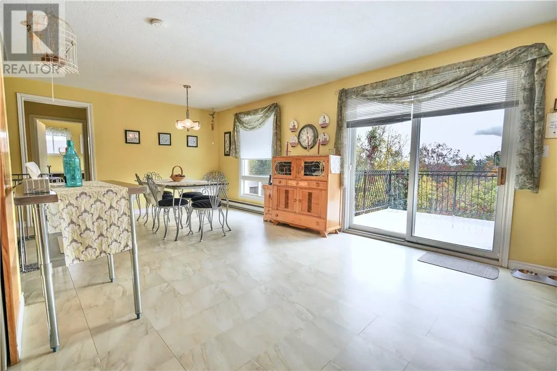 781 Grandview