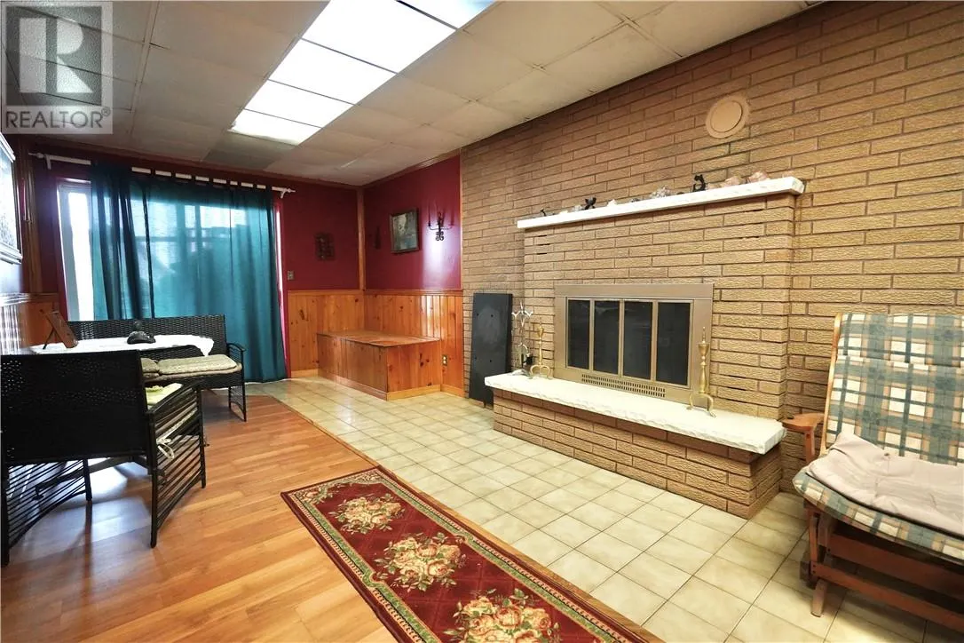 781 Grandview