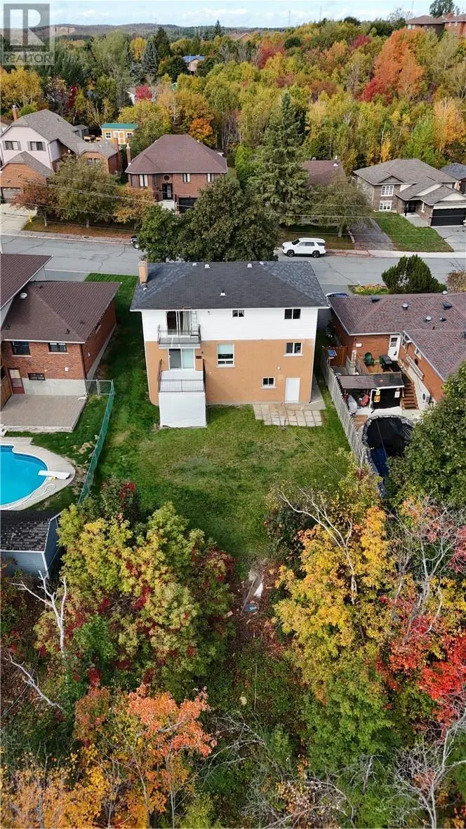 781 Grandview