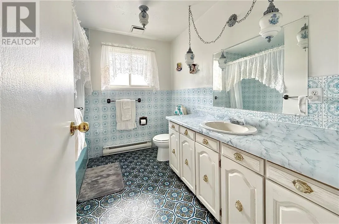 781 Grandview