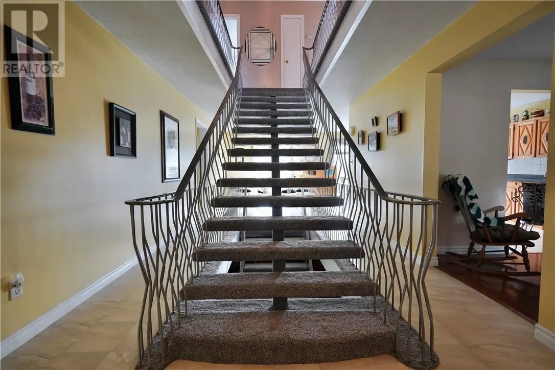 781 Grandview