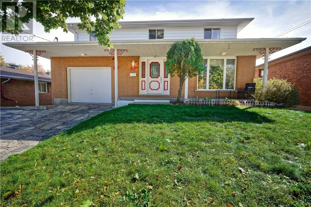 781 Grandview