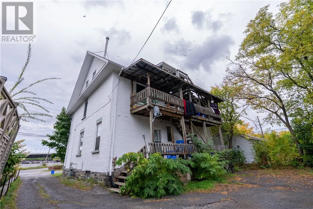 329 Marion Street