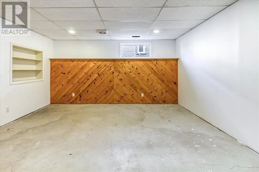 92 Ravina Avenue