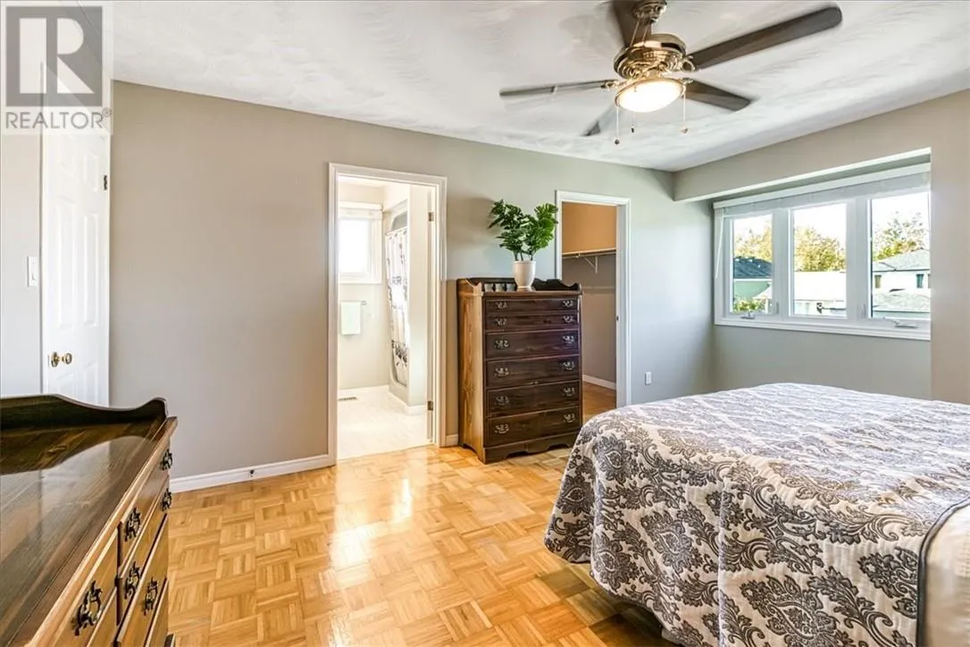 92 Ravina Avenue