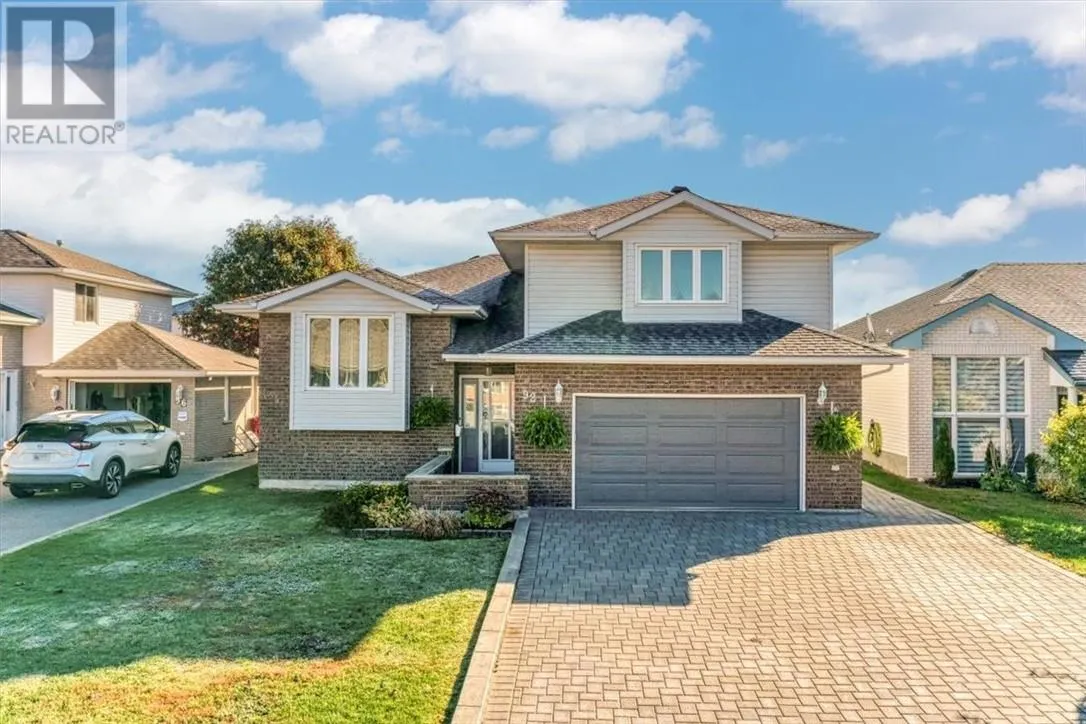 92 Ravina Avenue