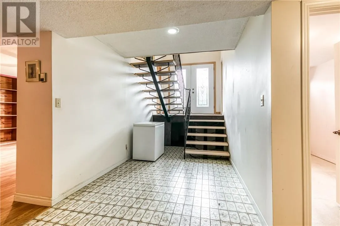 2288 Muriel Crescent