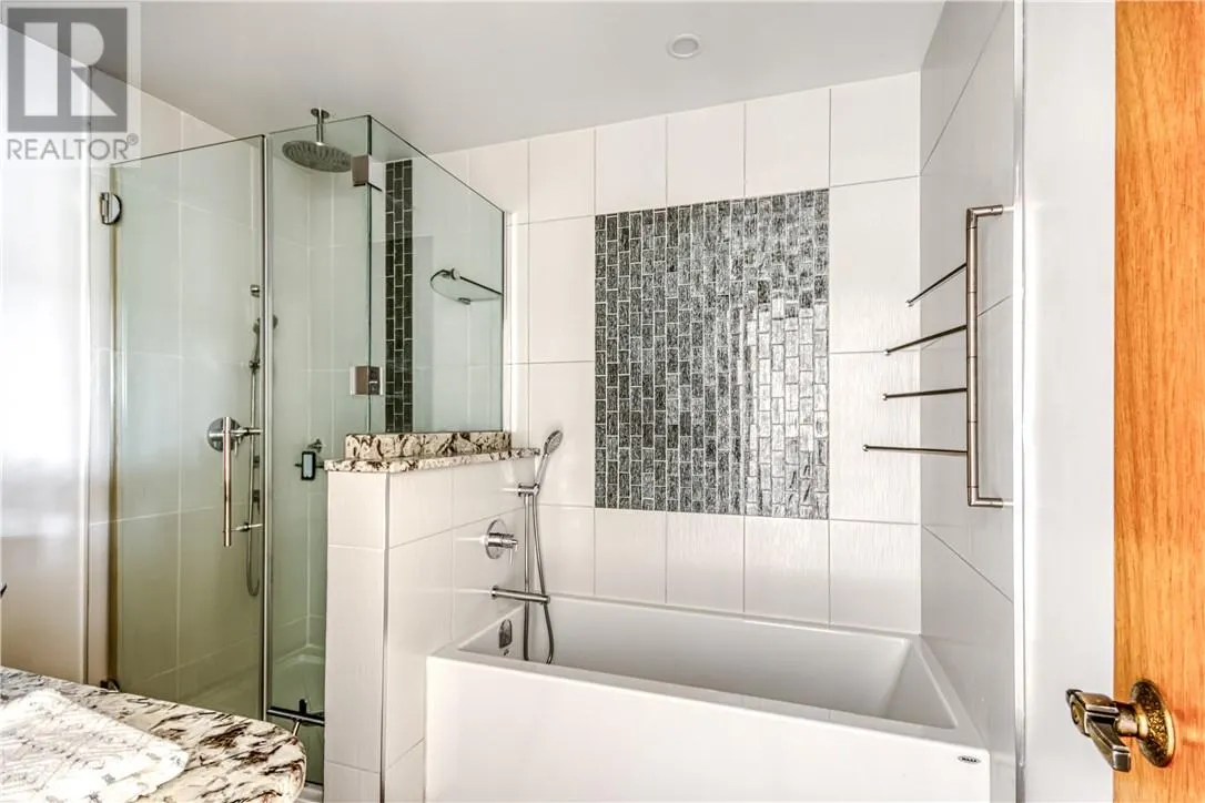 2288 Muriel Crescent