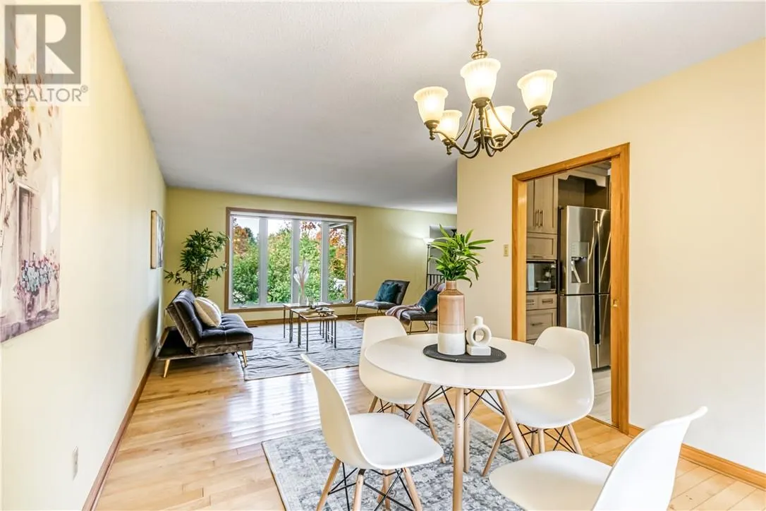 2288 Muriel Crescent