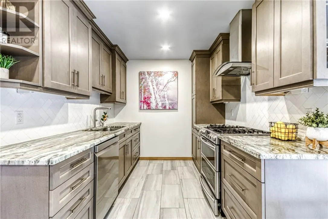 2288 Muriel Crescent
