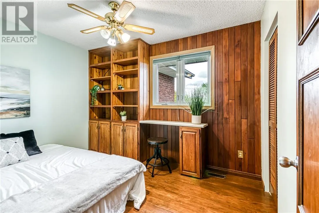 2288 Muriel Crescent