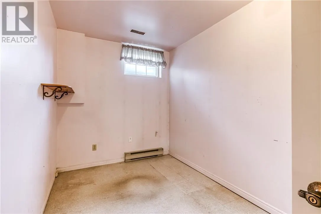 2288 Muriel Crescent