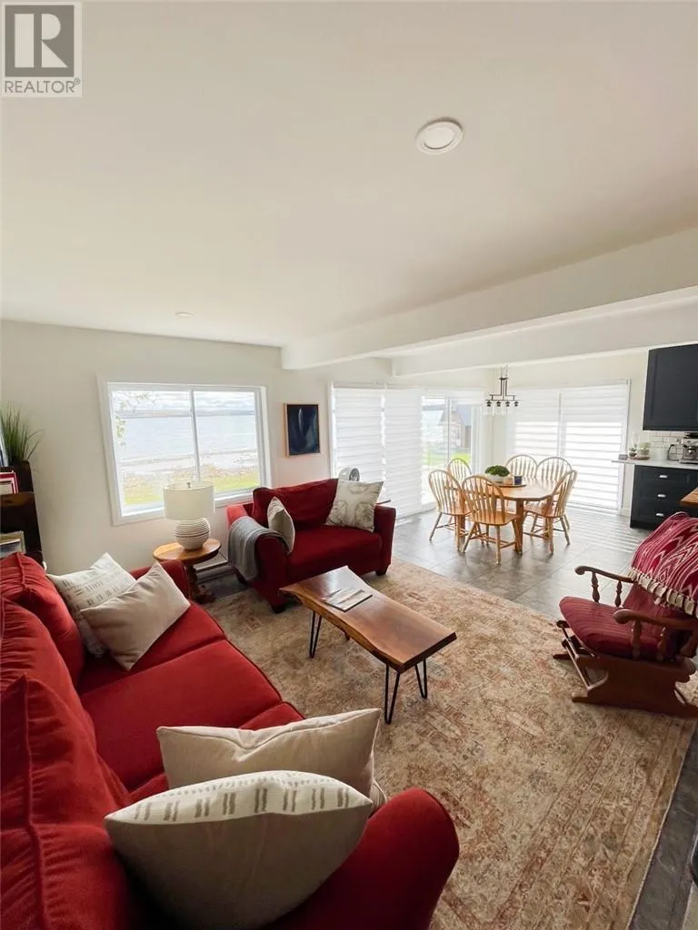 102 Eastview Lane