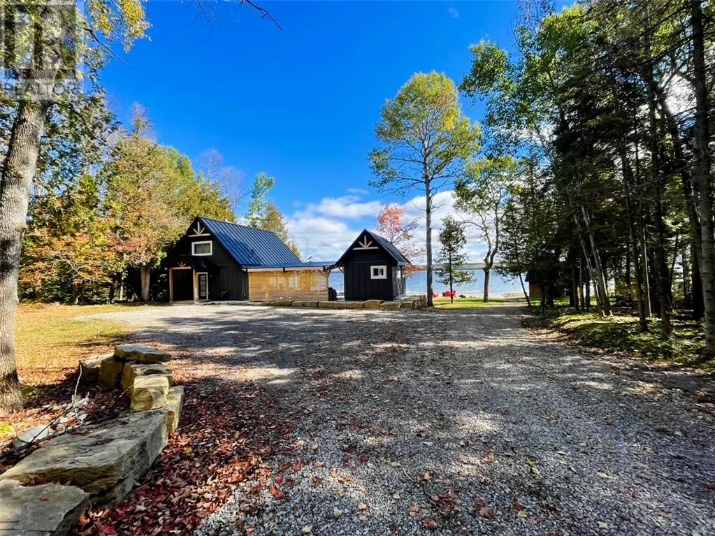 102 Eastview Lane