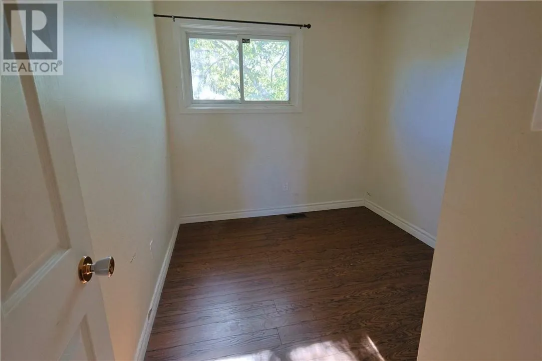 2027 Scarlett Road