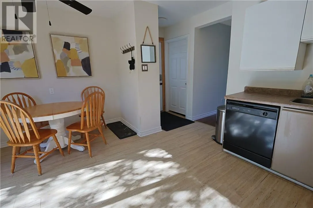 2027 Scarlett Road