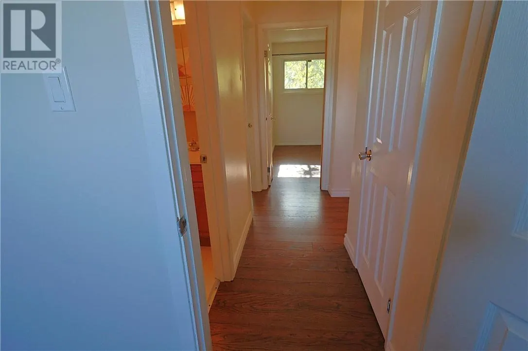 2027 Scarlett Road
