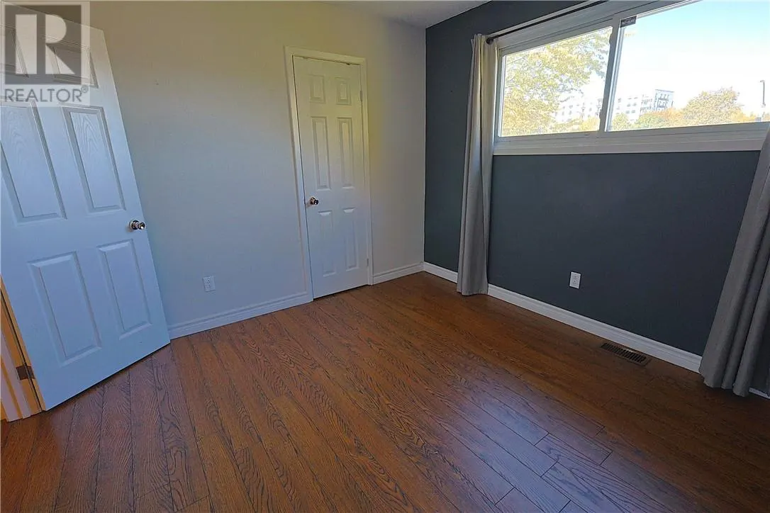 2027 Scarlett Road