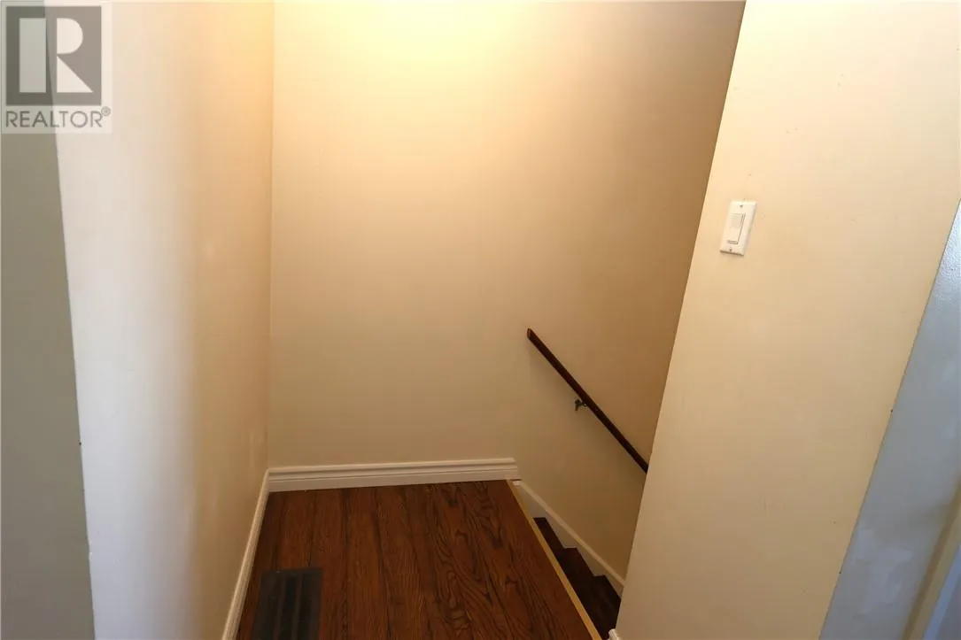 2027 Scarlett Road