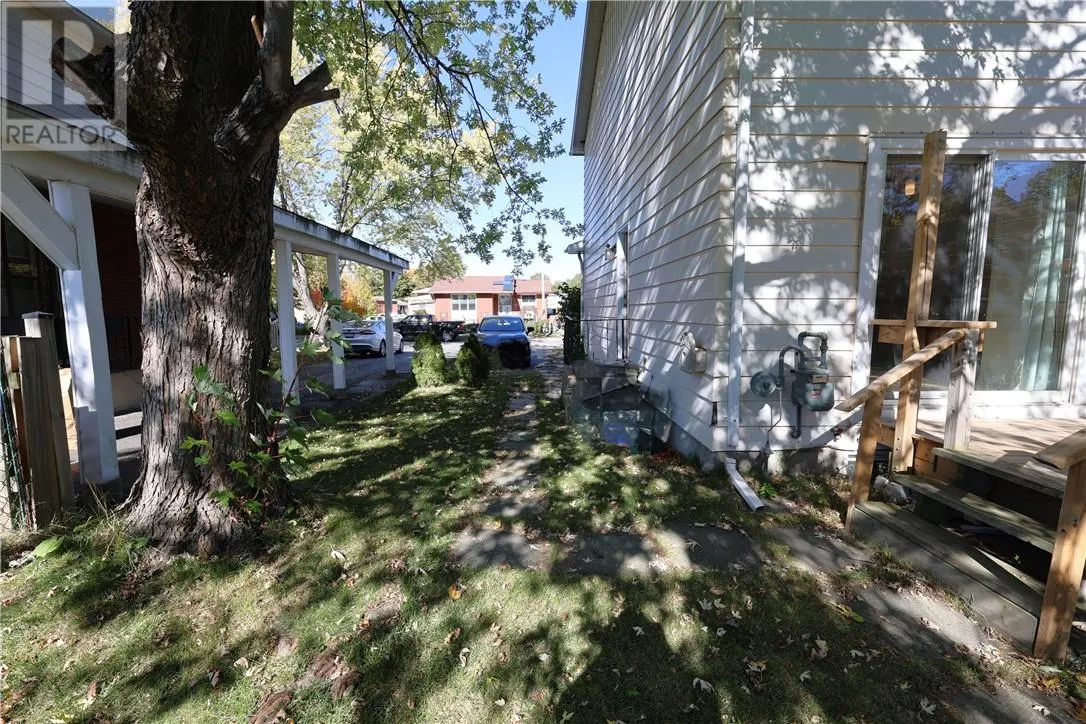 2027 Scarlett Road