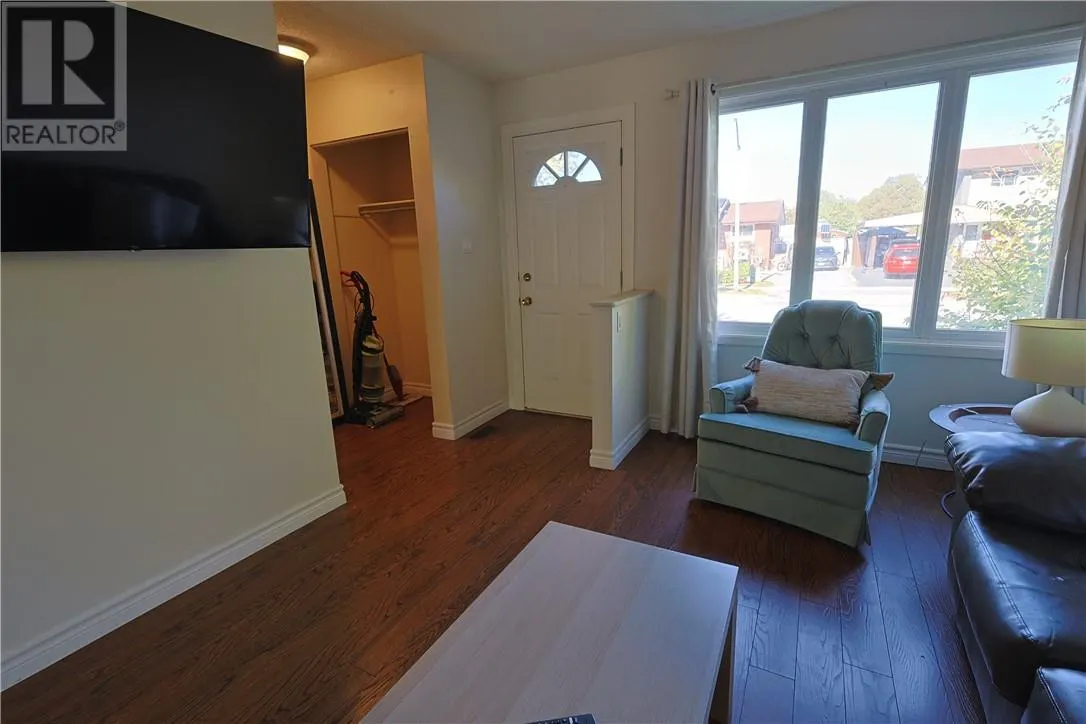 2027 Scarlett Road