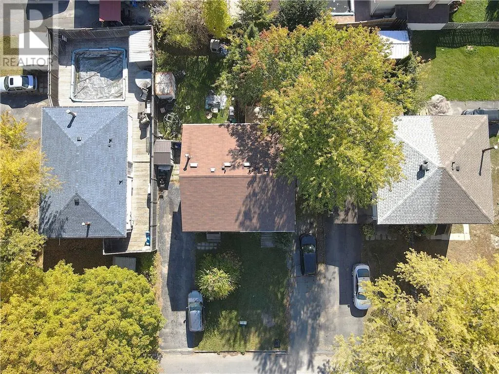 2027 Scarlett Road