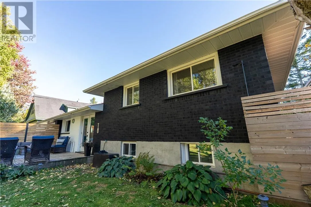 1550 Gemmell Street