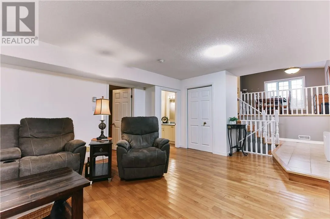 2779 Algonquin