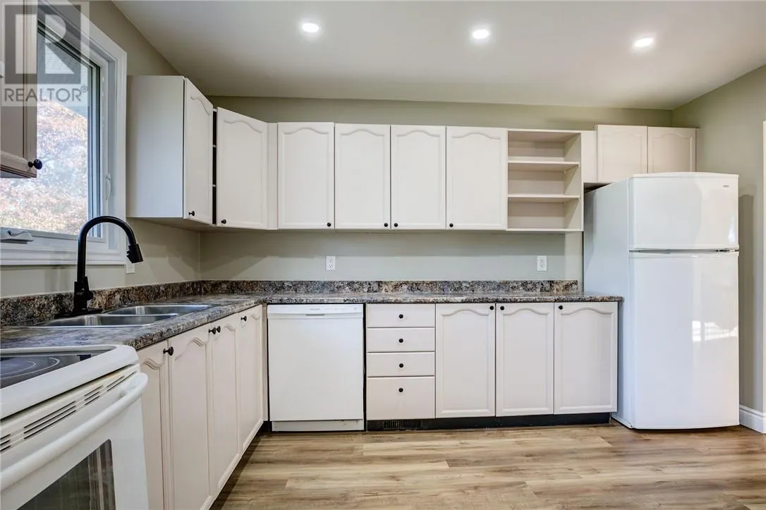 2420 Cavendish Court