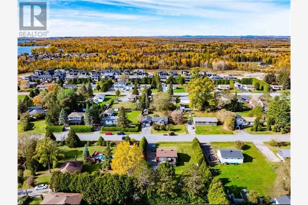 131 Prevost Street S