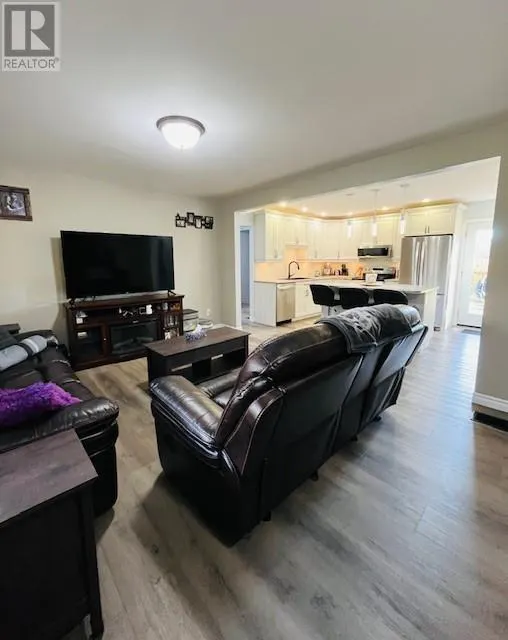 4596B Highway 17