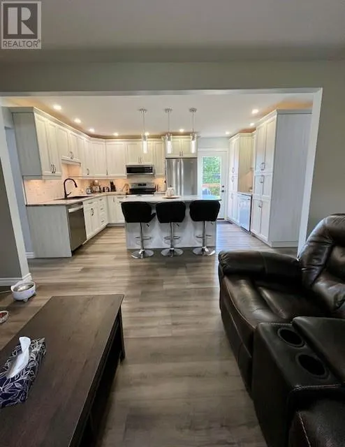 4596B Highway 17