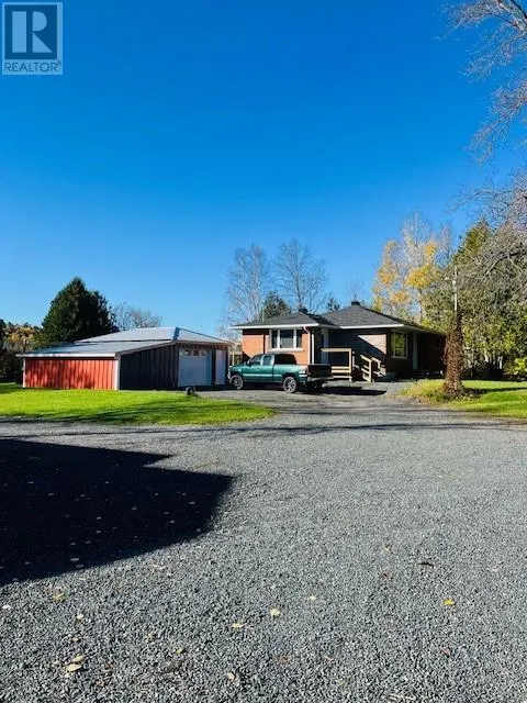 4596B Highway 17