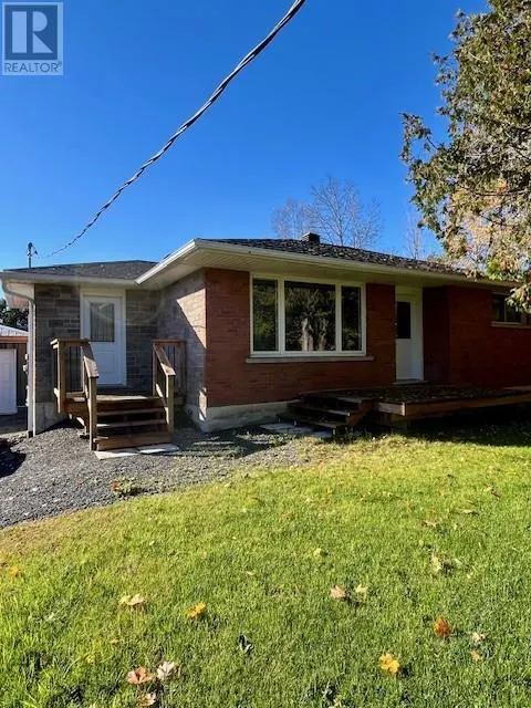 4596B Highway 17