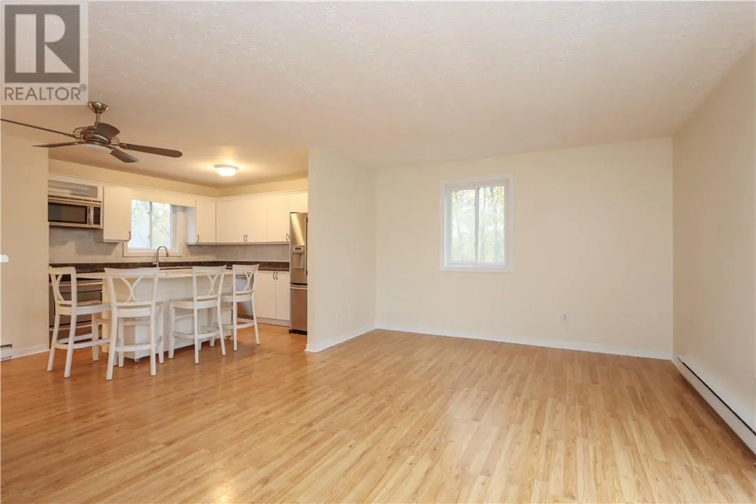 869 Lasalle Unit# 216