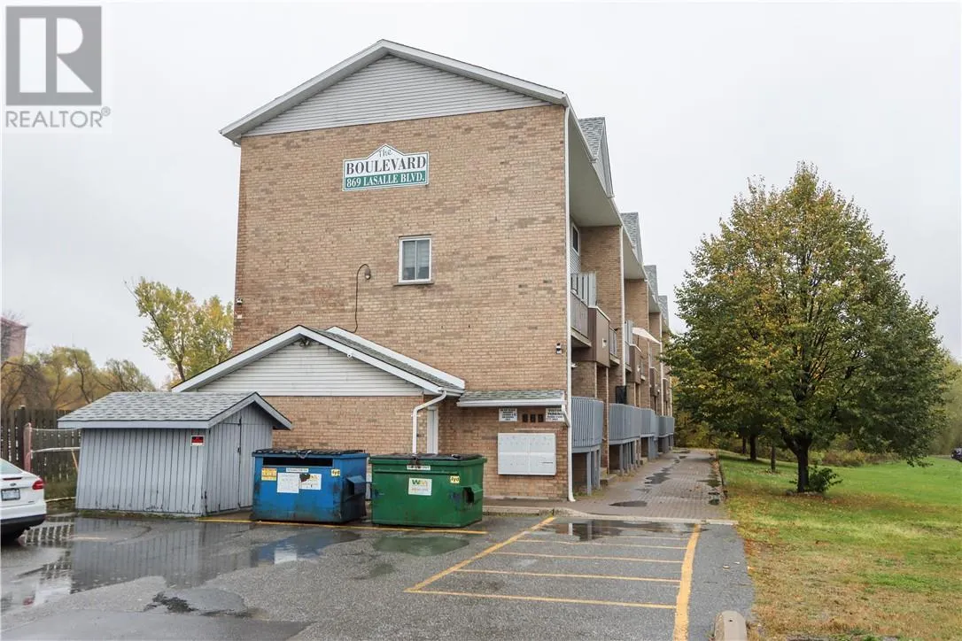 869 Lasalle Unit# 216