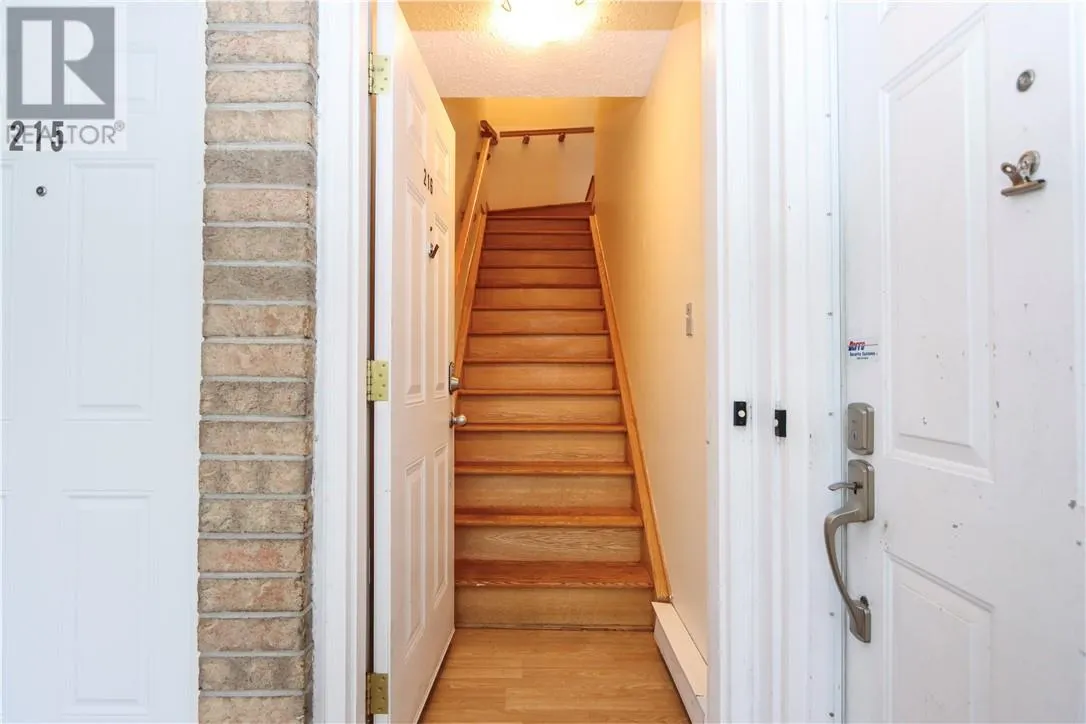 869 Lasalle Unit# 216
