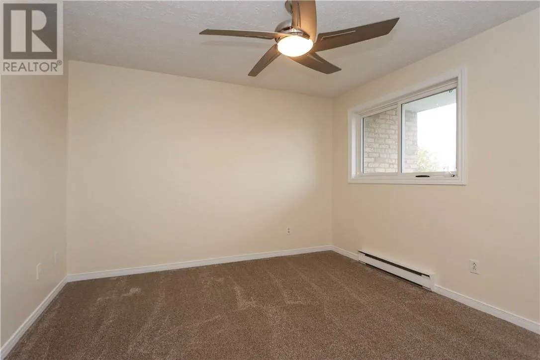 869 Lasalle Unit# 216