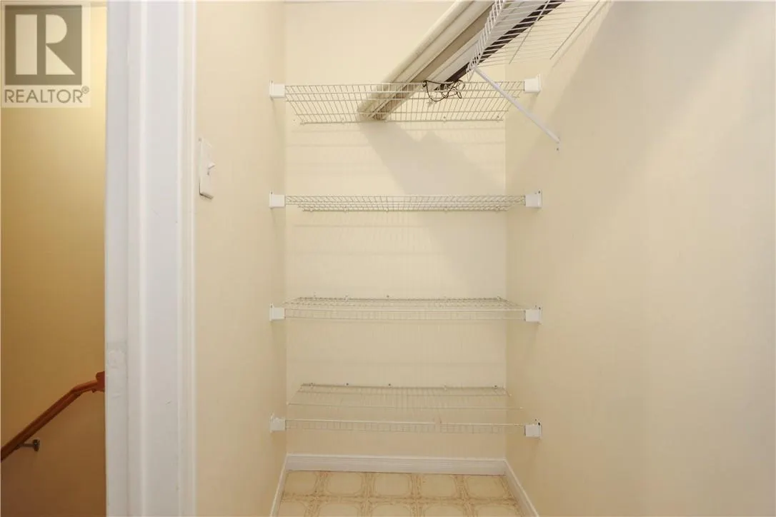 869 Lasalle Unit# 216