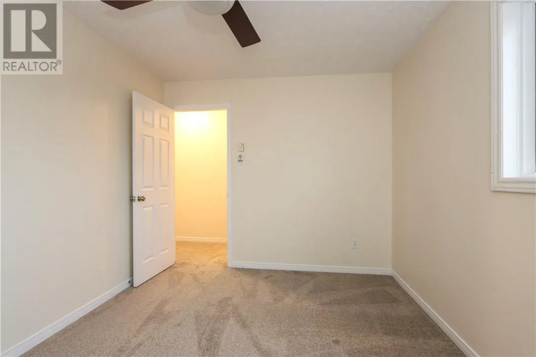 869 Lasalle Unit# 216