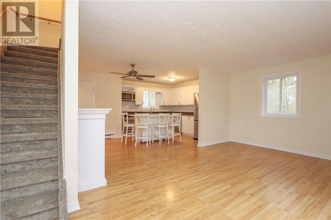 869 Lasalle Unit# 216