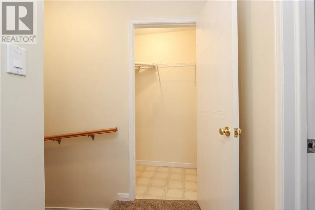 869 Lasalle Unit# 216